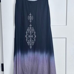 Sleeveless Ombre Midi Dress with Center Embroidery - Black and Lavender